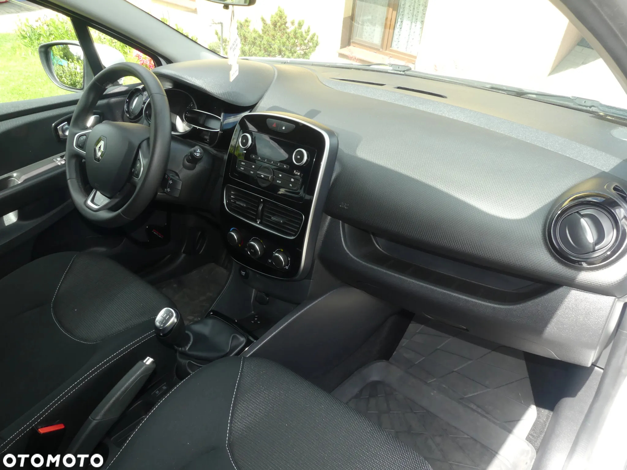 Renault Clio 0.9 Energy TCe Limited - 11