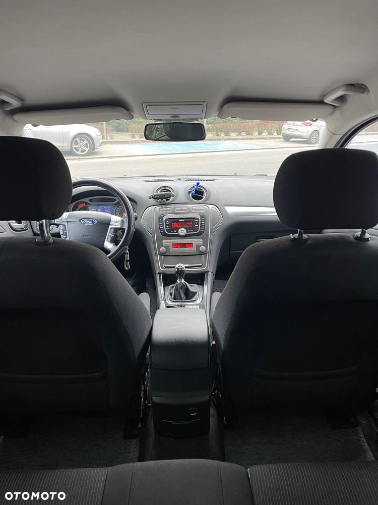 Ford Mondeo 2.0 TDCi Titanium - 10