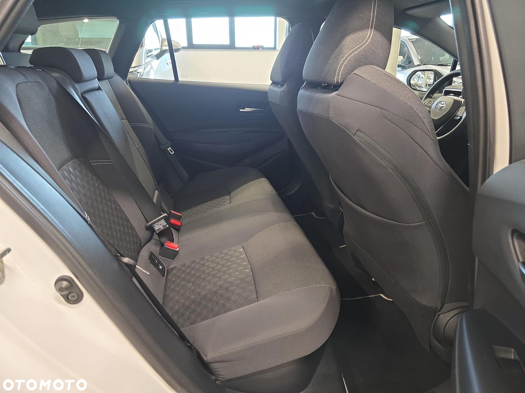 Toyota Corolla - 10