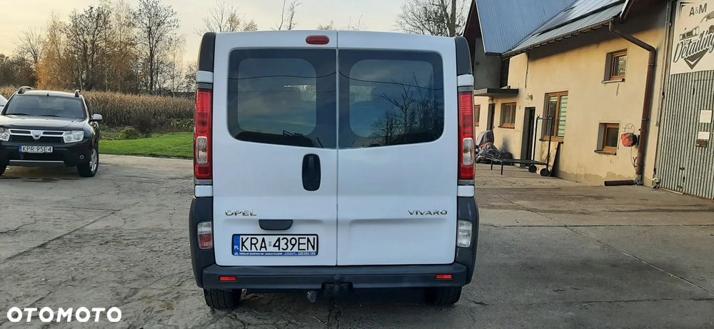 Opel Vivaro - 14