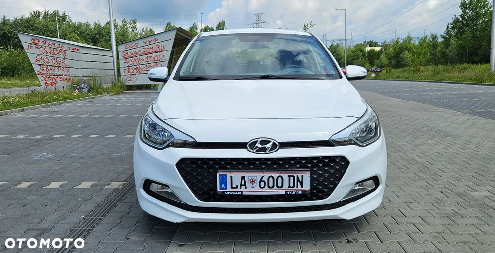 Hyundai i20 - 12