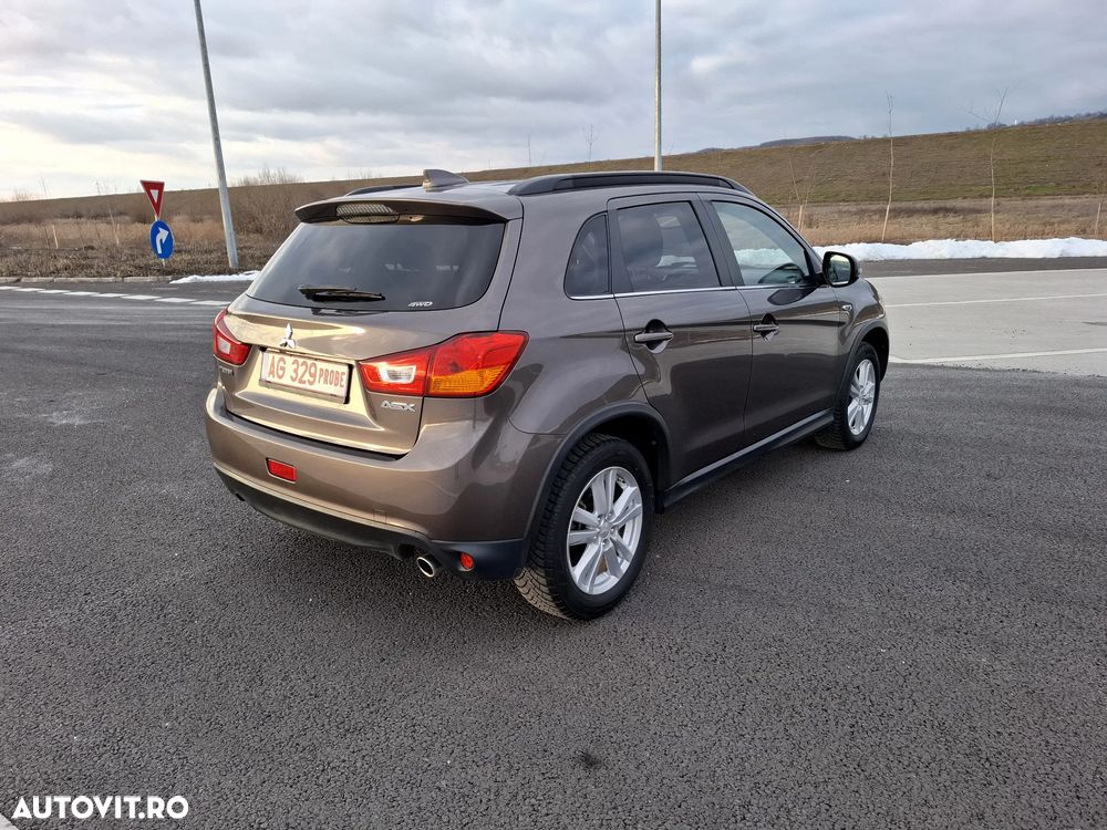 Mitsubishi ASX 2.2 DI-D 4WD Automatik Diamant Edition - 3