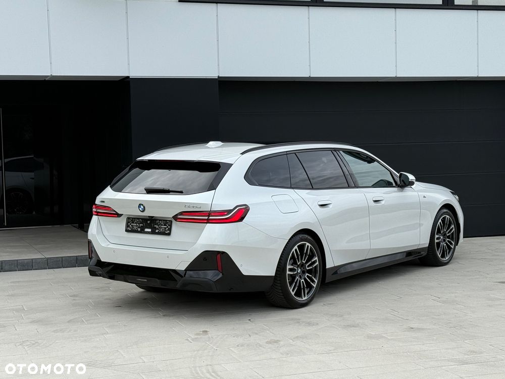 BMW Seria 5 520d xDrive Touring - 32