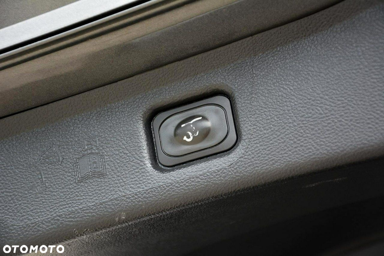 Ford S-Max - 37