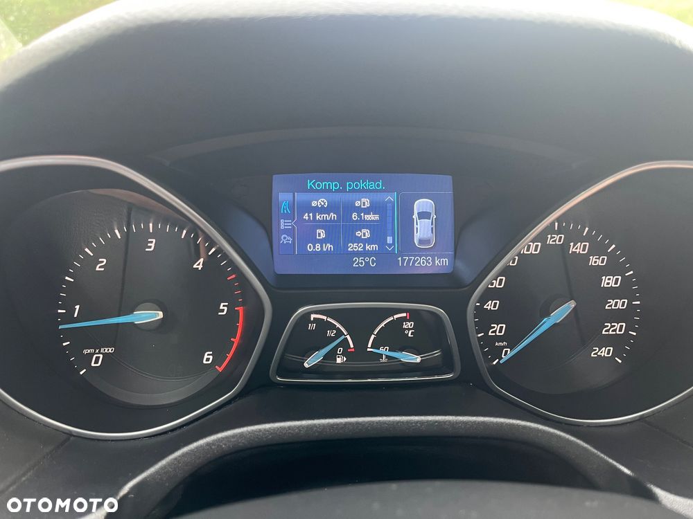 Ford Focus 1.6 TDCi DPF Titanium - 27