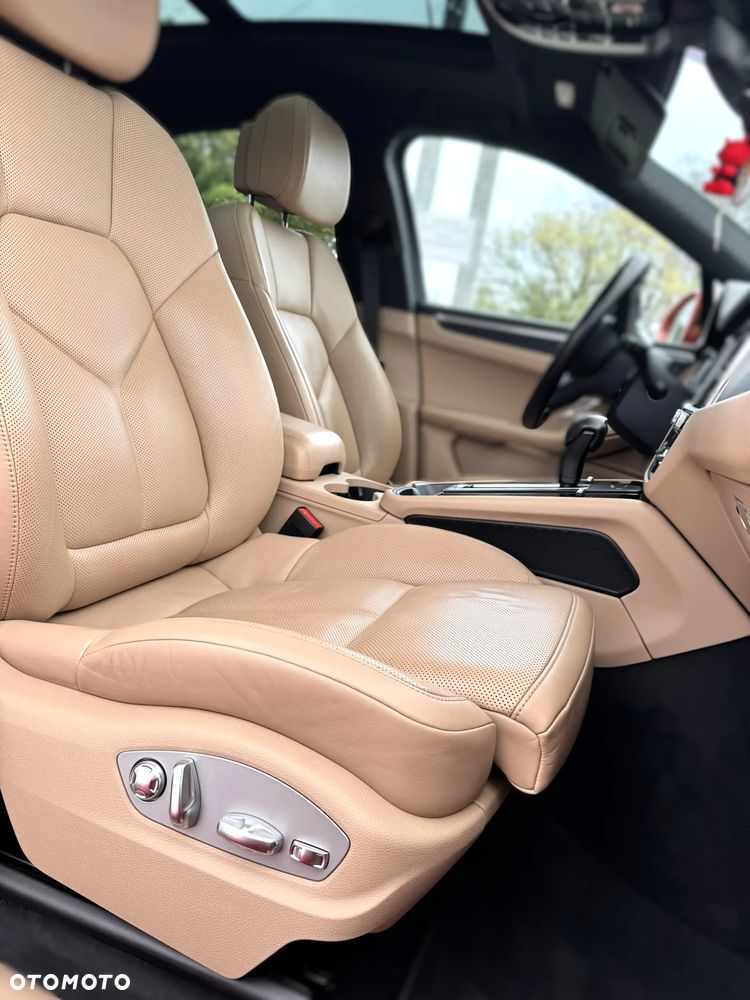 Porsche Macan Standard - 13