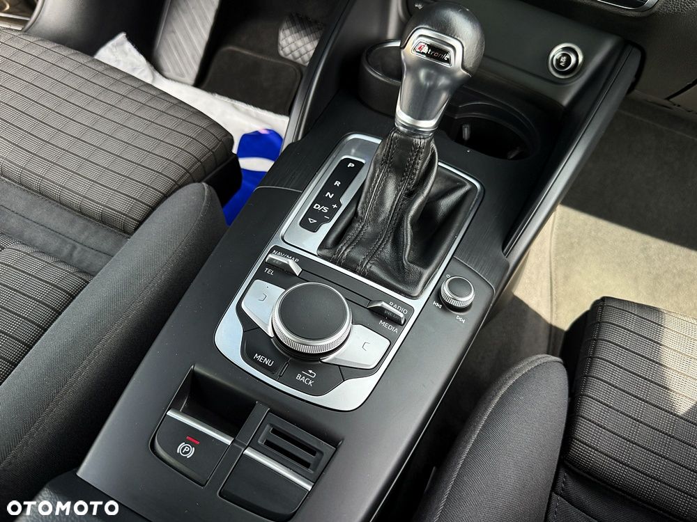 Audi A3 Sportback 30 TDI S tronic sport - 34