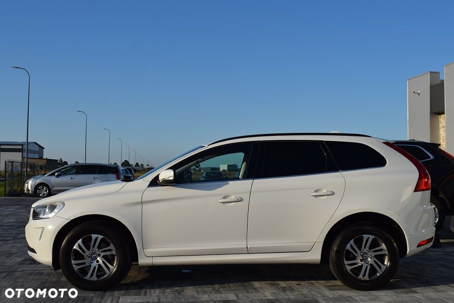 Volvo XC 60 D4 Geartronic Summum - 3