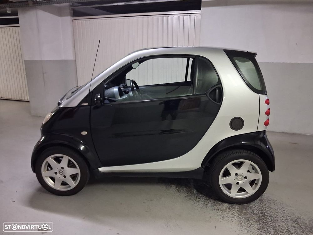 Smart ForTwo Coupé softtouch pulse - 1