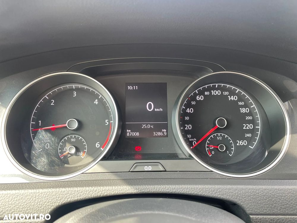 Volkswagen Golf 1.6 TDI Comfortline - 13