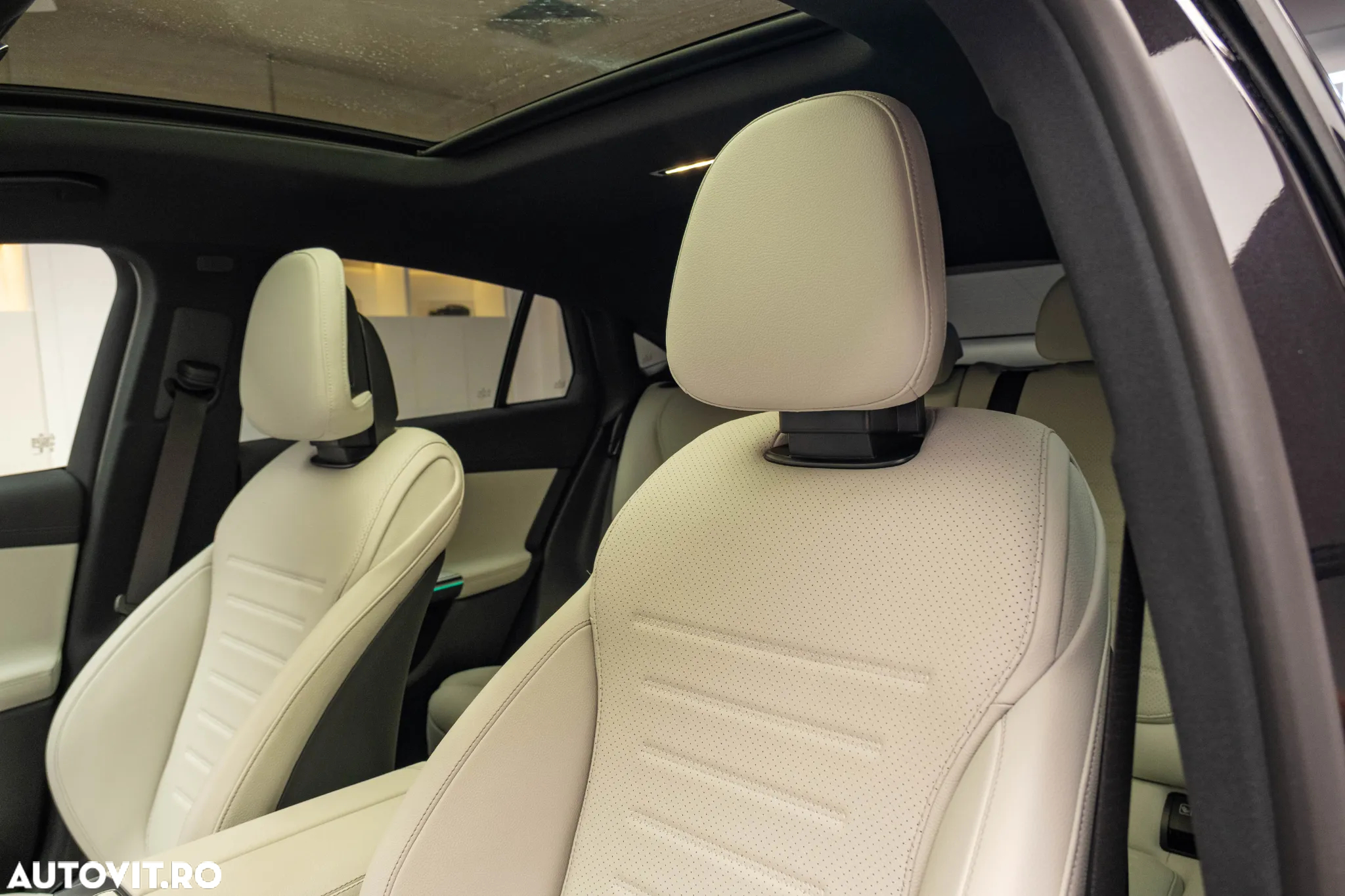 Mercedes-Benz GLC 220 d 4MATIC MHEV - 22