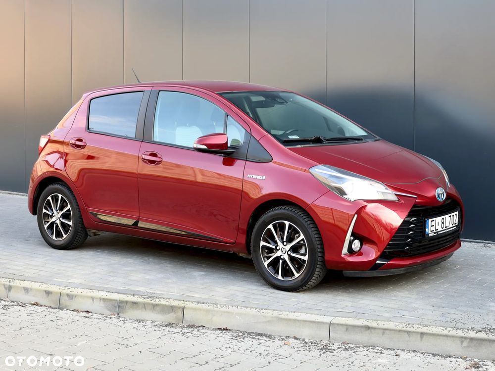 Toyota Yaris Hybrid 100 Premium EU6 - 4