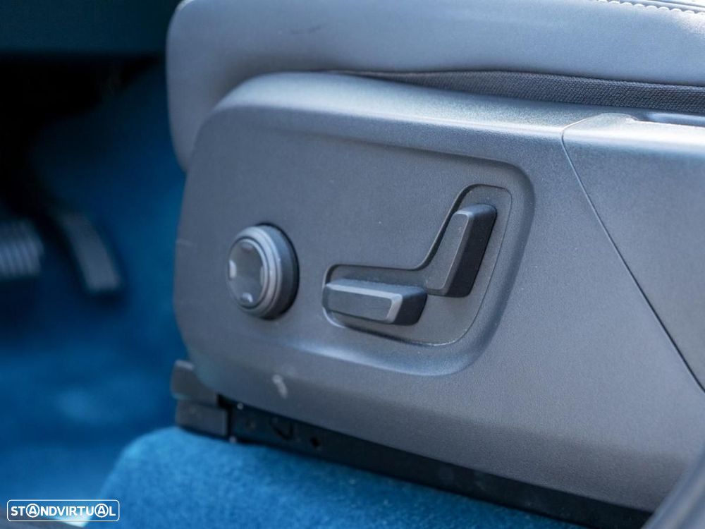 Volvo XC 40 Recharge Ultimate — fotografia 27