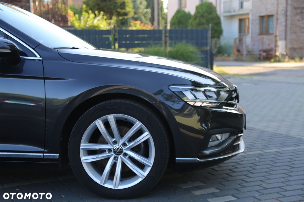 Volkswagen Passat 1.5 TSI OPF DSG Elegance - 4
