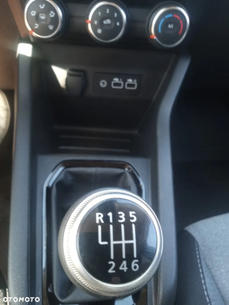 Renault Clio - 16