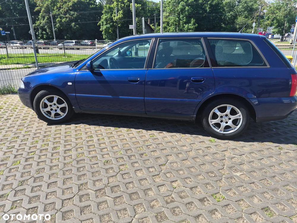 Audi A4 Avant - 5