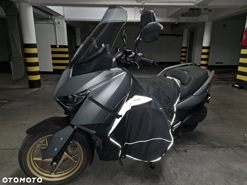 Yamaha X-max - 1