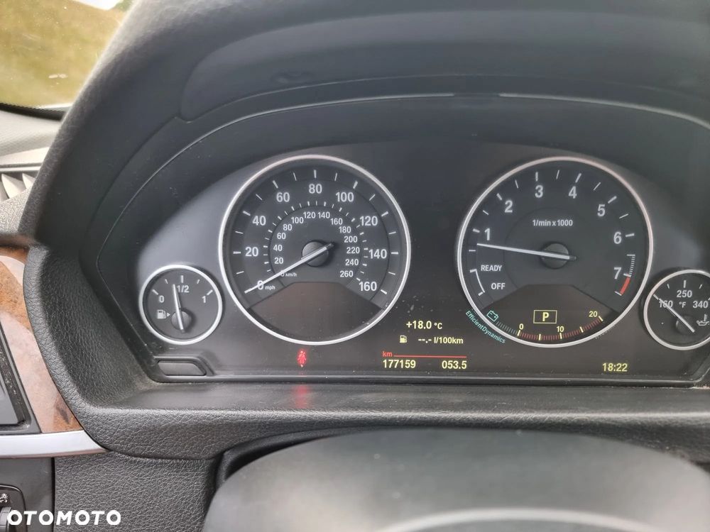 BMW Seria 3 328i xDrive - 11