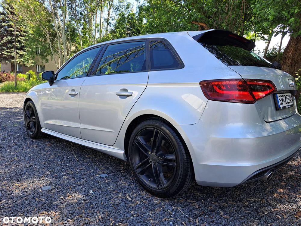Audi A3 Sportback 1.6 TDI DPF S line Sportpaket - 27