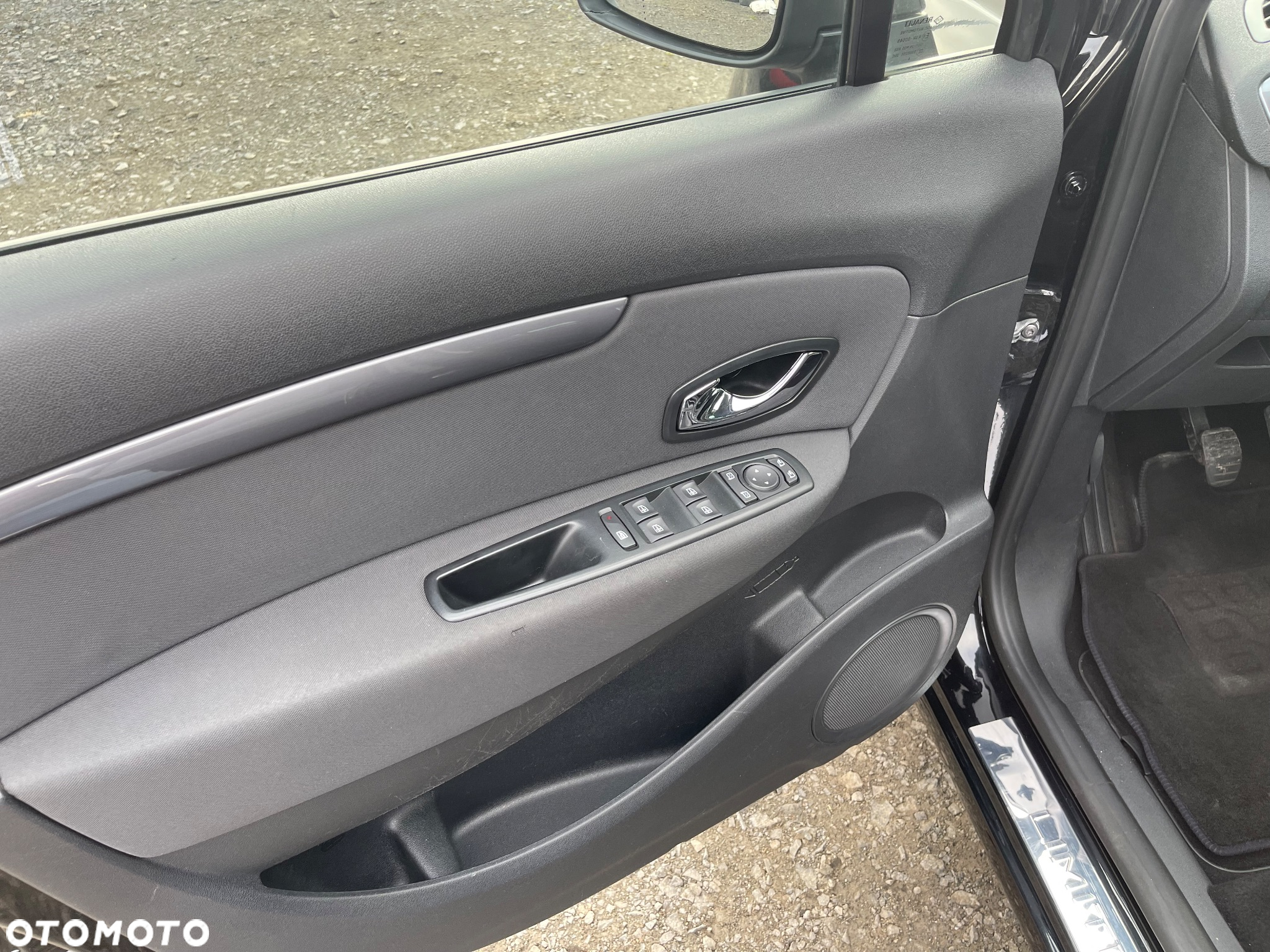 Renault Grand Scenic ENERGY TCe 130 S&S LIMITED - 16