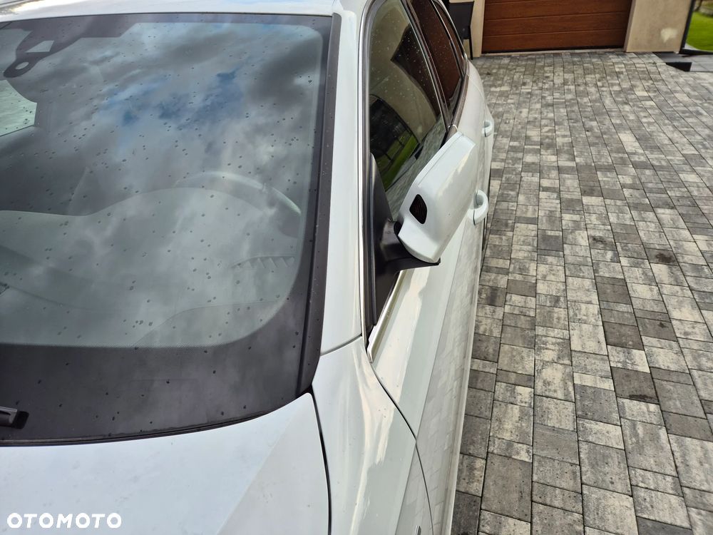Audi A4 Avant 2.0 TDI DPF clean diesel quattro S tronic S line Sportpaket - 7