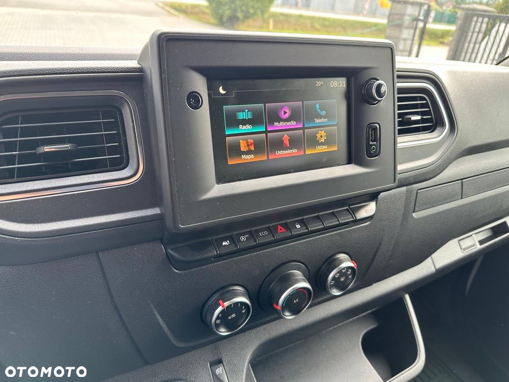 Nissan NV400 - 12