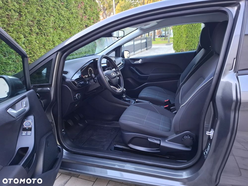Ford Fiesta - 10