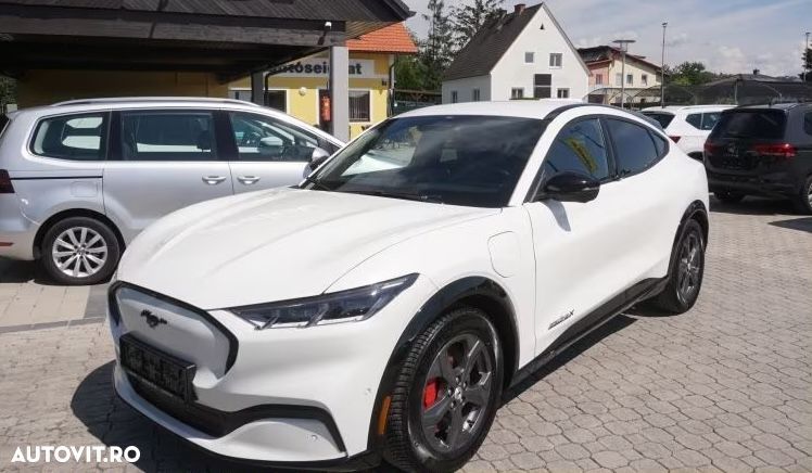 Ford Mustang Mach-E AWD PREMIUM - 4