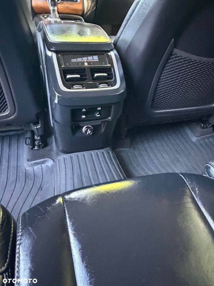Volvo XC 90 D5 SCR AWD Inscription - 33