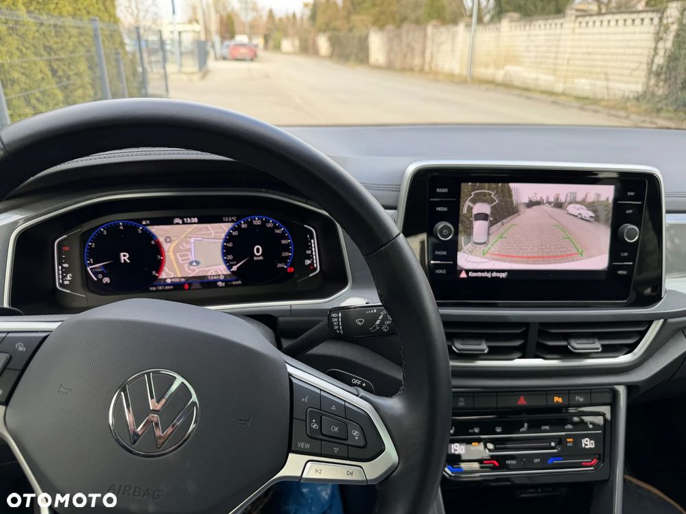 Volkswagen T-Roc - 22