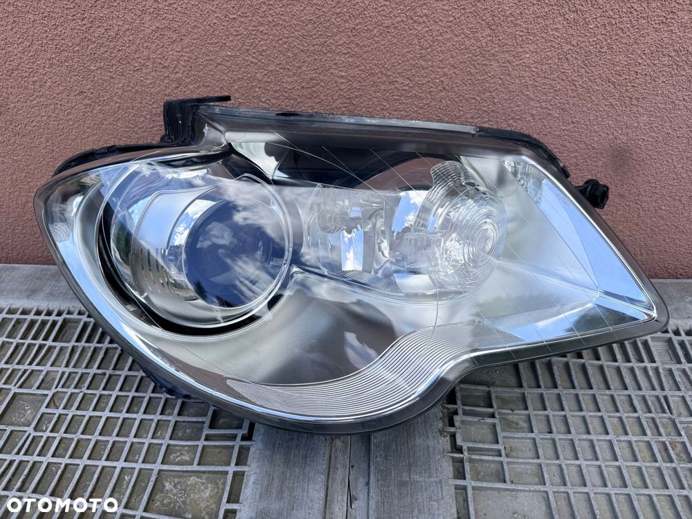 Lampa przednia VW TOURAN I LIFT 1T1 XENON PRAWA EUROPA ORYGINALNA AL - 1
