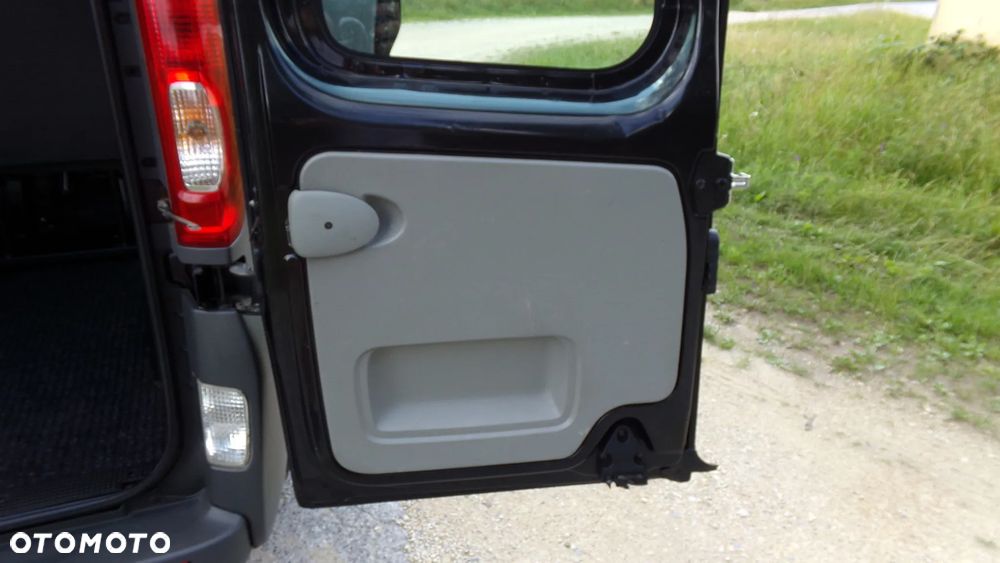 Opel Vivaro - 23