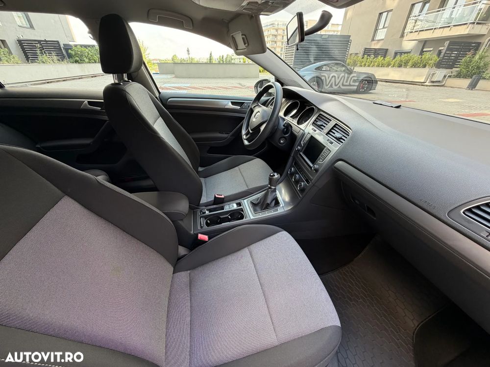 Volkswagen Golf 1.6 TDI DPF BMT Trendline - 4