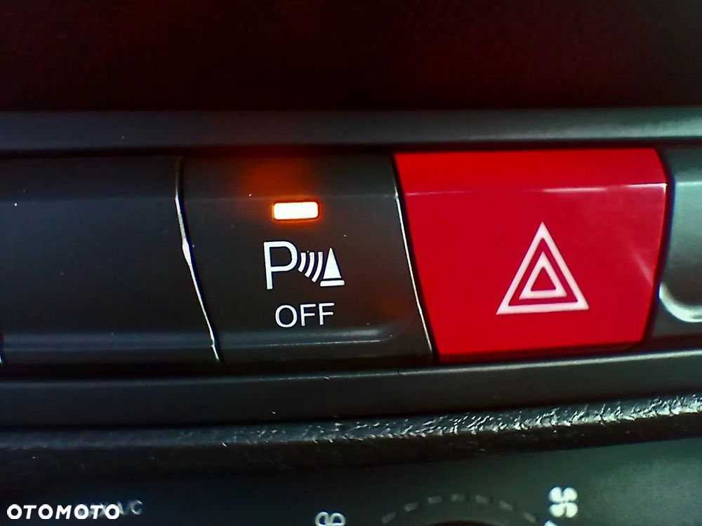 Jeep Renegade 1.4 MultiAir Limited - 27