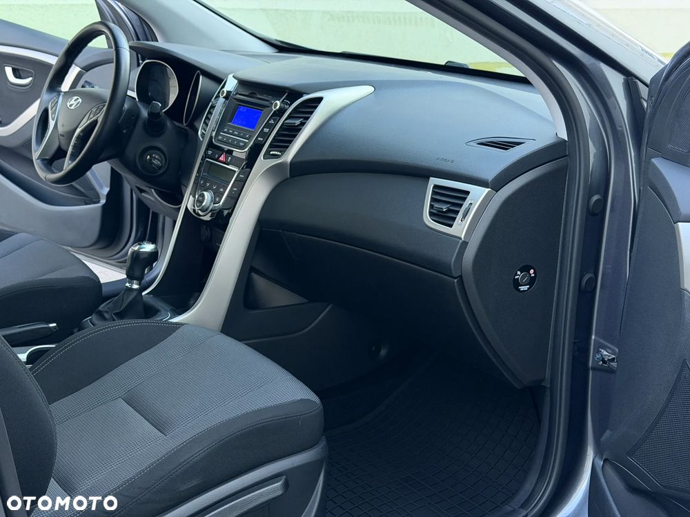 Hyundai i30 1.6 Fifa World Cup Edition - 12