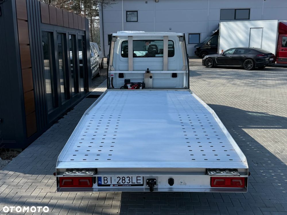 Iveco Daily 35S15 3.0 HPI 150KM / Autolaweta NOWY Najazd Aluminiowy / Wyciągarka + Poduszki Pneumatyczne / 2019 ROK PRODUKCJI / TYLKO 192.327KM PRZEBIEGU ! - 9