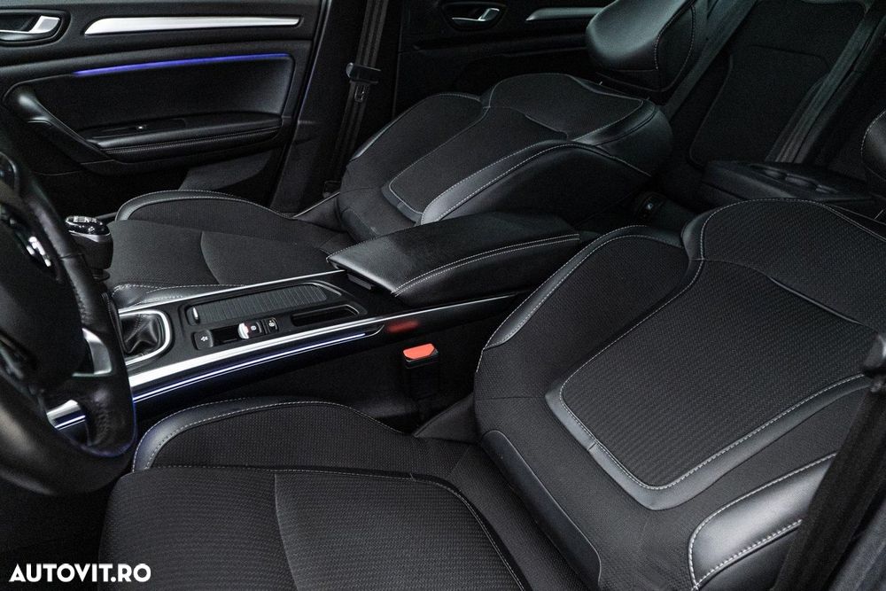 Renault Megane TCe 140 GPF INTENS - 14