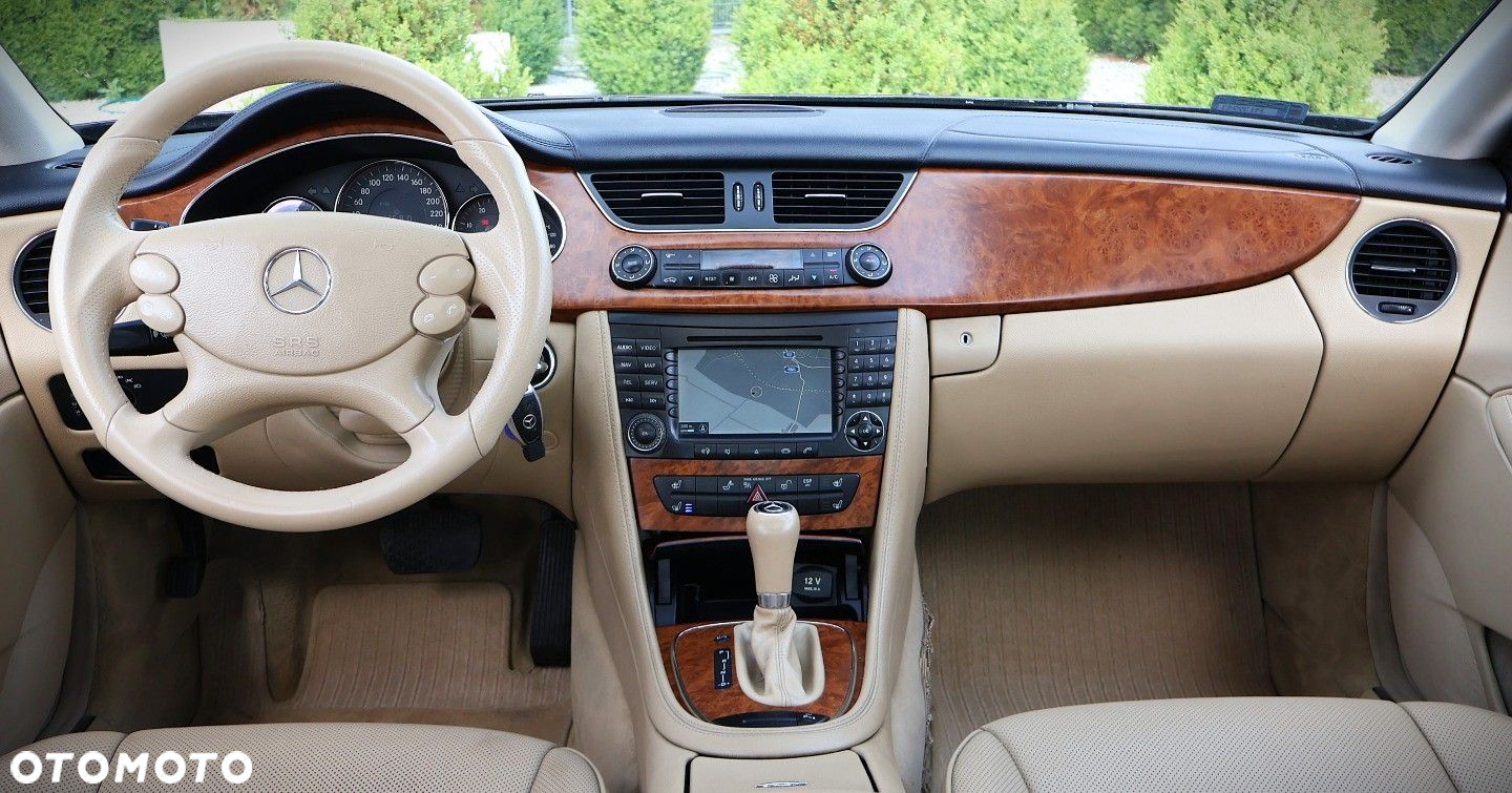 Mercedes-Benz CLS - 13