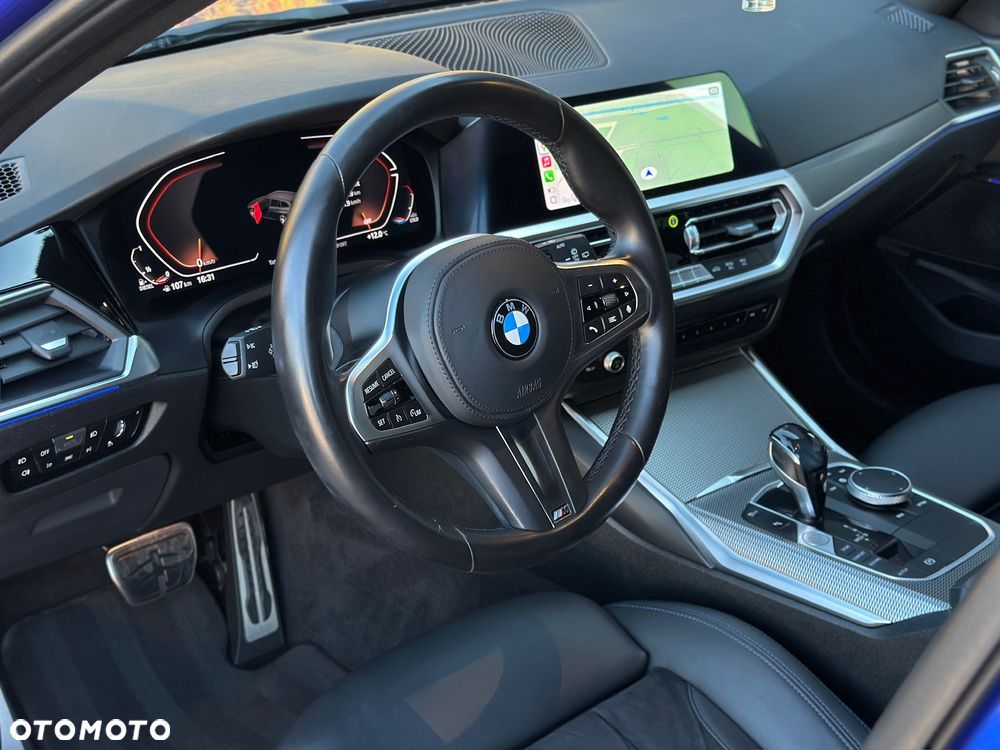 BMW Seria 3 318d M Sport - 16