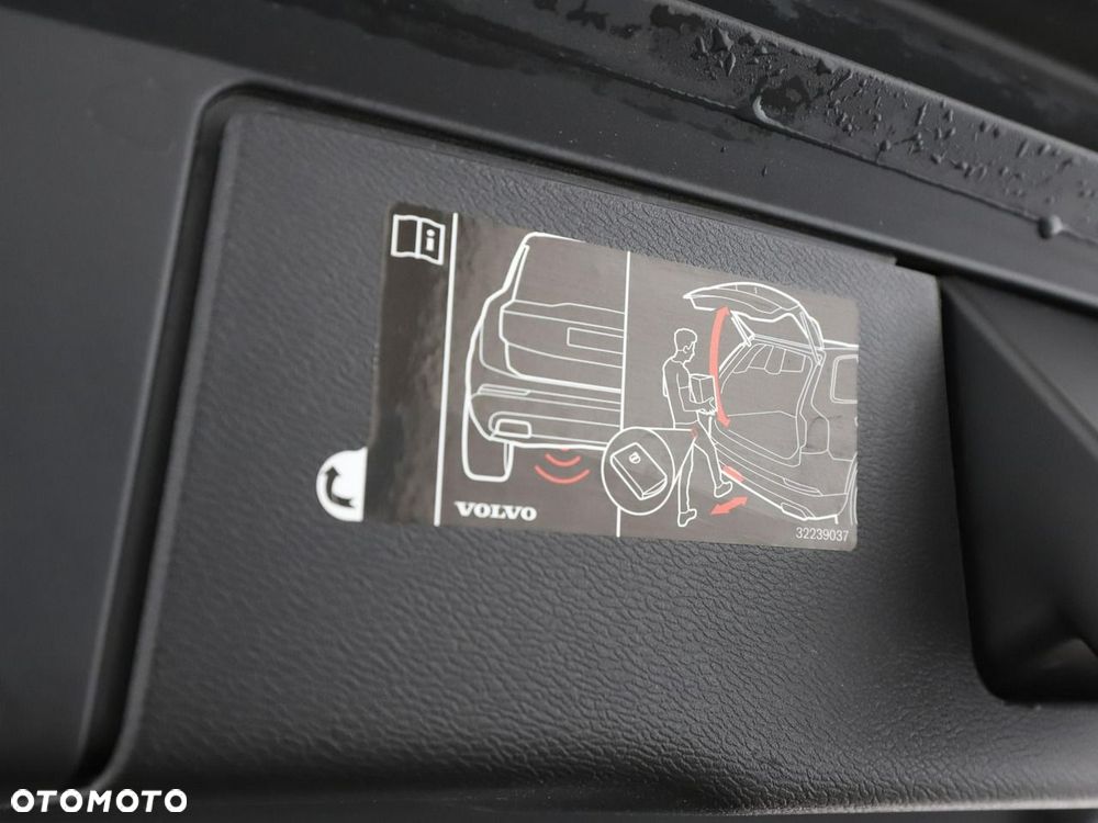 Volvo XC 60 T6 Plug-In Hybrid AWD Inscription Expression - 37