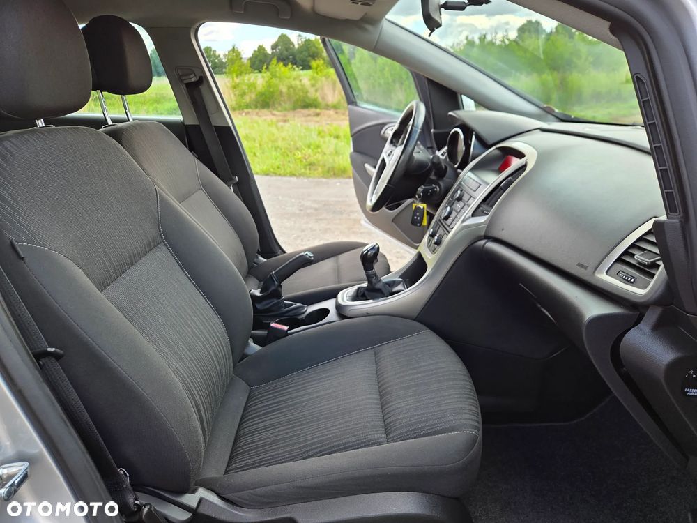 Opel Astra 1.6 - 13