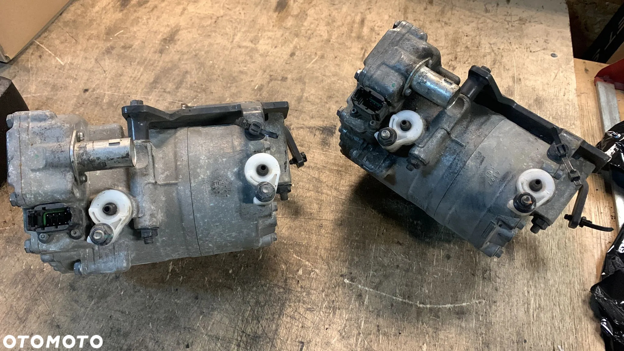 SPRĘŻARKA KLIMATYZACJI VOLVO FH4 84192002 / 00503206668 / 00848282768 SANDEN - 2