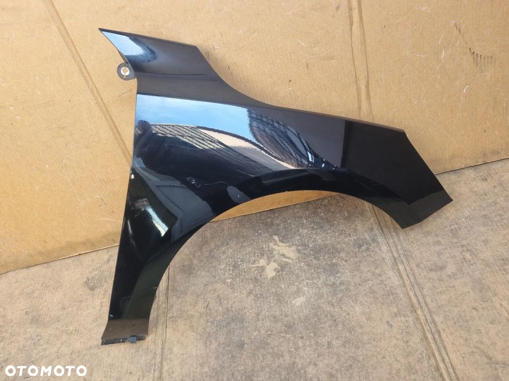 FORD FOCUS MK4 BŁOTNIK PRAWY PRZÓD
