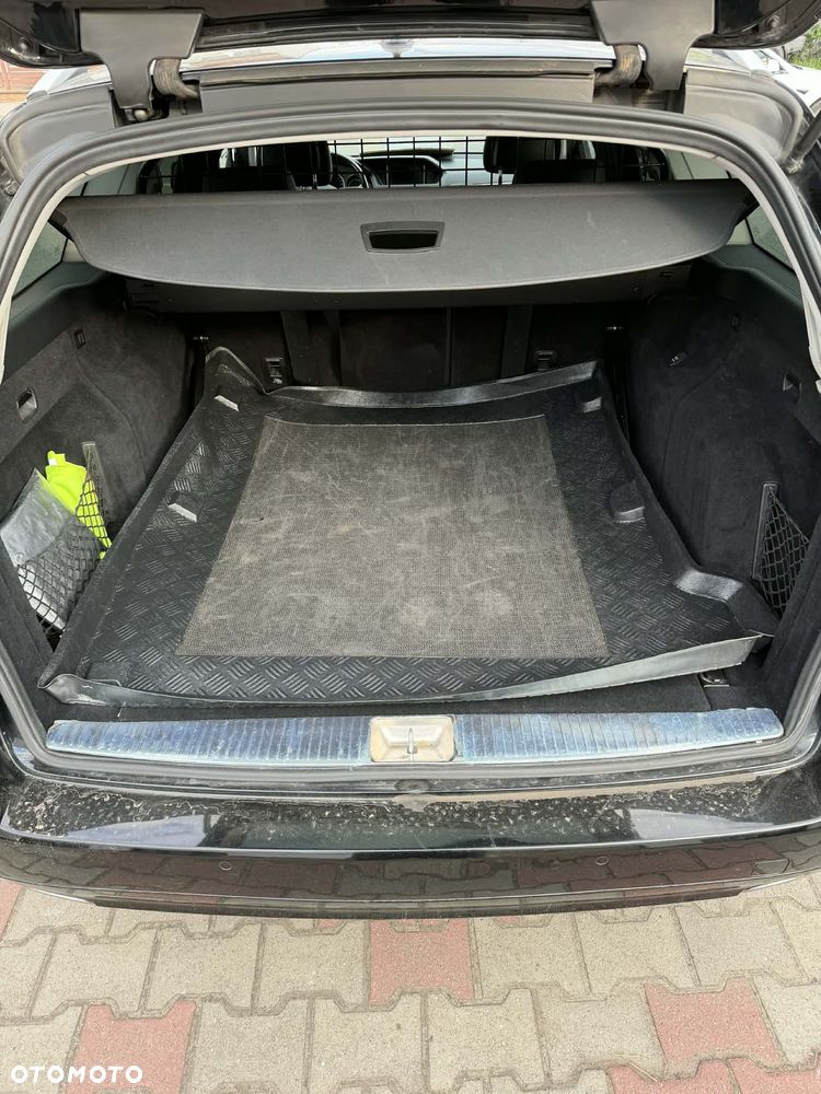 Mercedes-Benz Klasa E 350 CDI BlueEff Avantgarde - 17