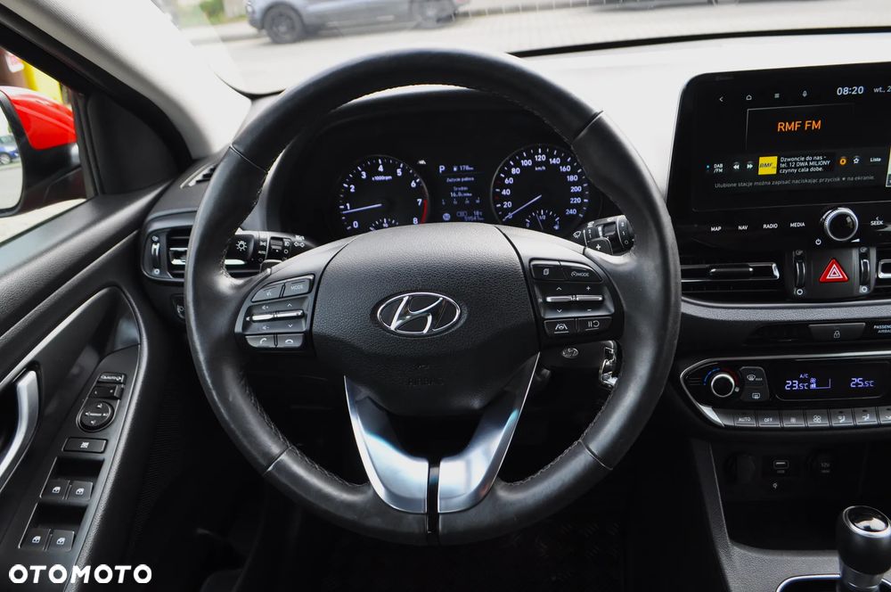 Hyundai i30 1.5 T-GDI 48V Premium DCT - 12