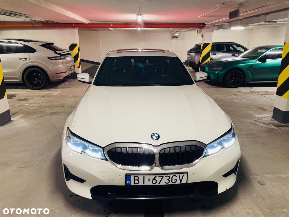 BMW Seria 3 330i xDrive M Sport - 6