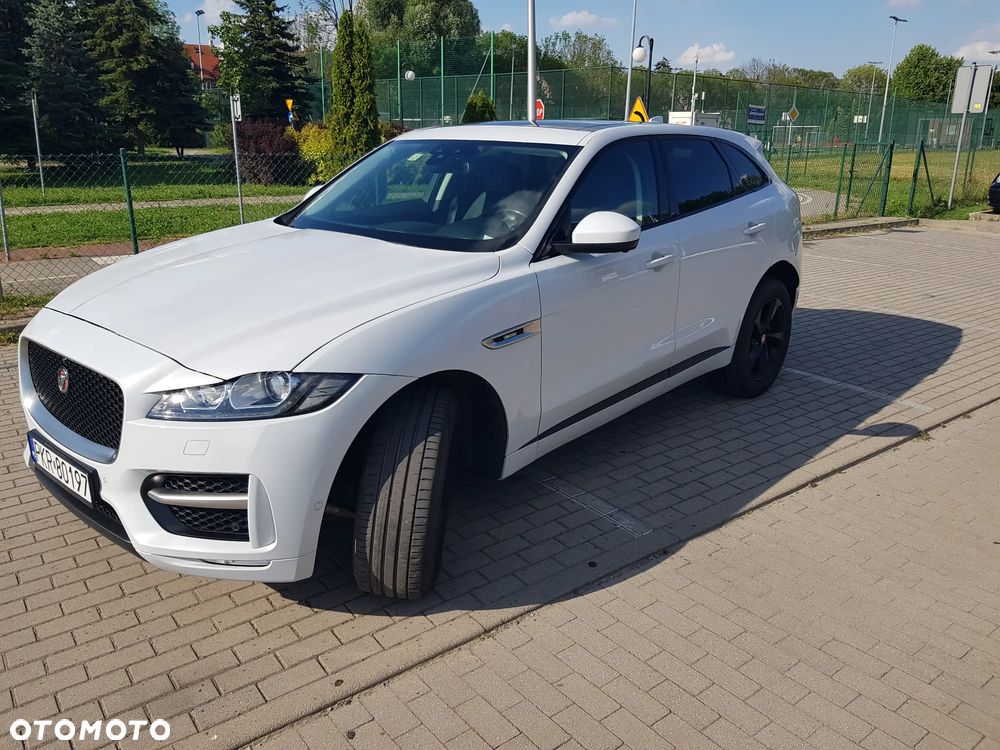 Jaguar F-Pace 3.0 TDV6 AWD R-Sport - 4