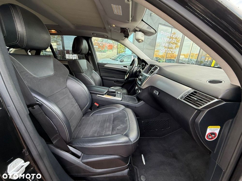 Mercedes-Benz ML 350 BlueTec 4-Matic - 21