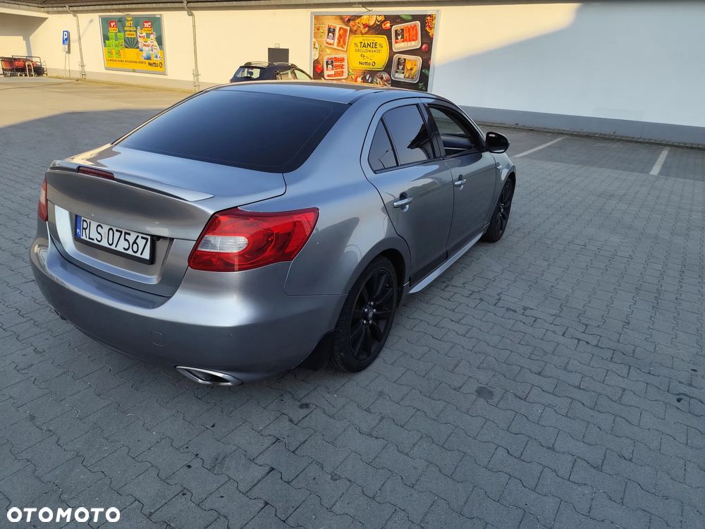 Suzuki Kizashi - 15