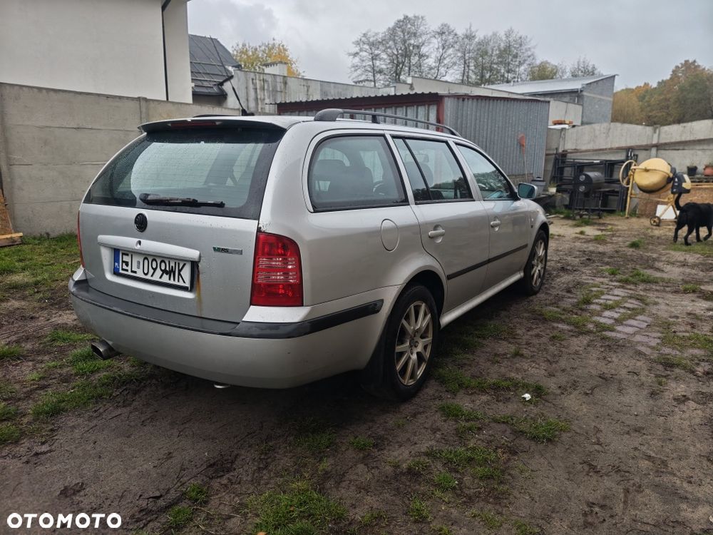 Skoda Octavia 2002 photo 4